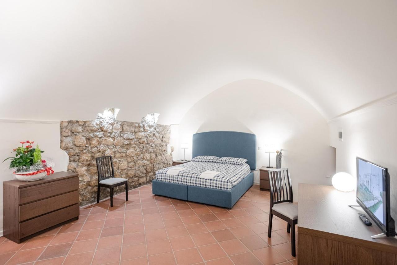 Residenza De Gemmis Hotel Altamura Bagian luar foto